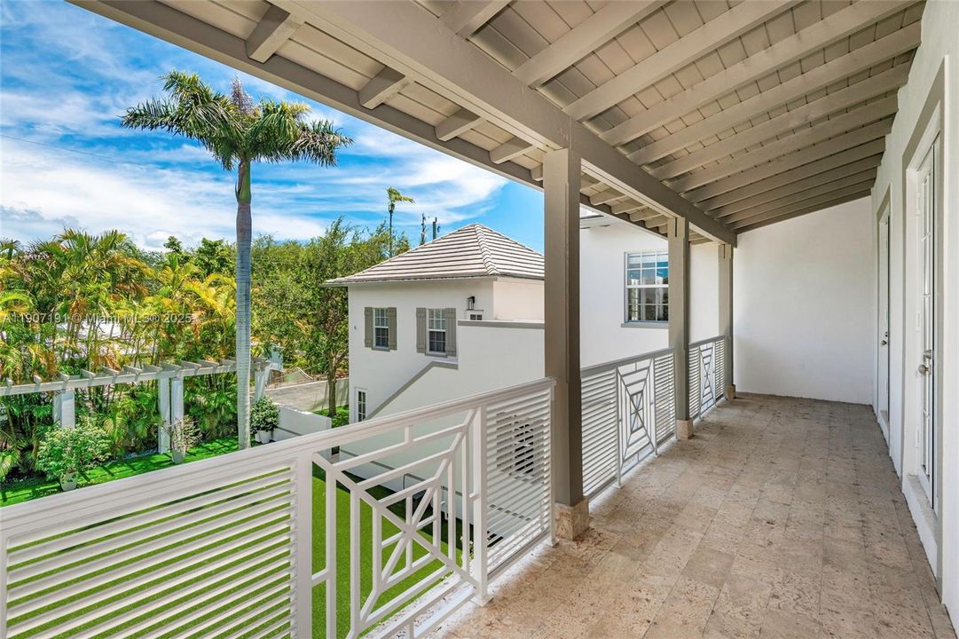 На продажу: $5,595,000 (7 спален, 8 ванн, 5797 Квадратных фут)