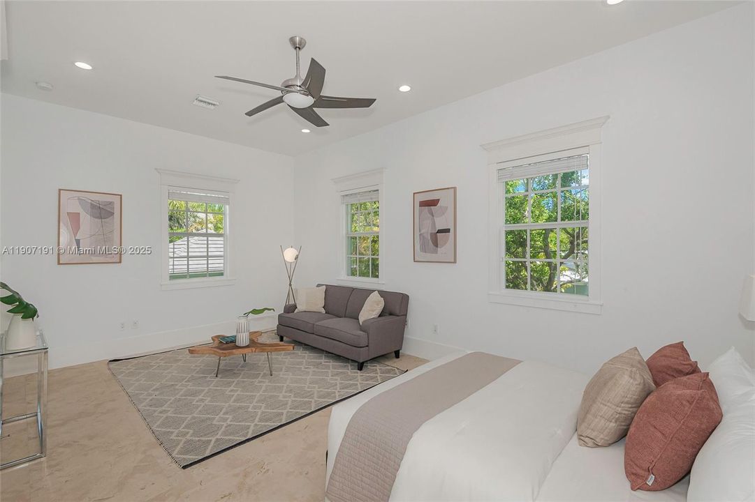 На продажу: $5,595,000 (7 спален, 8 ванн, 5797 Квадратных фут)