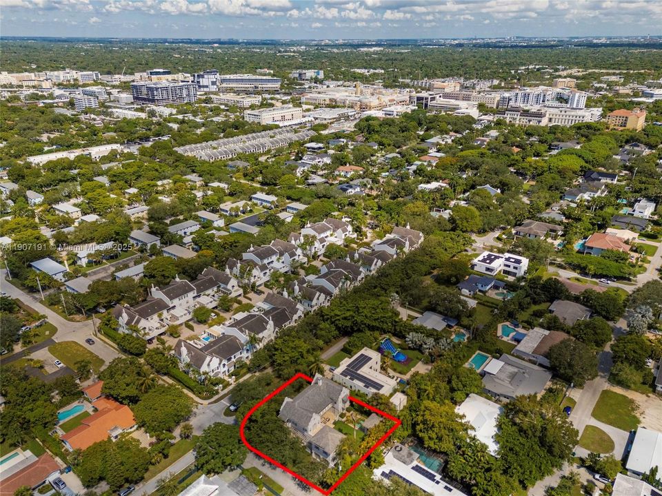 На продажу: $5,595,000 (7 спален, 8 ванн, 5797 Квадратных фут)