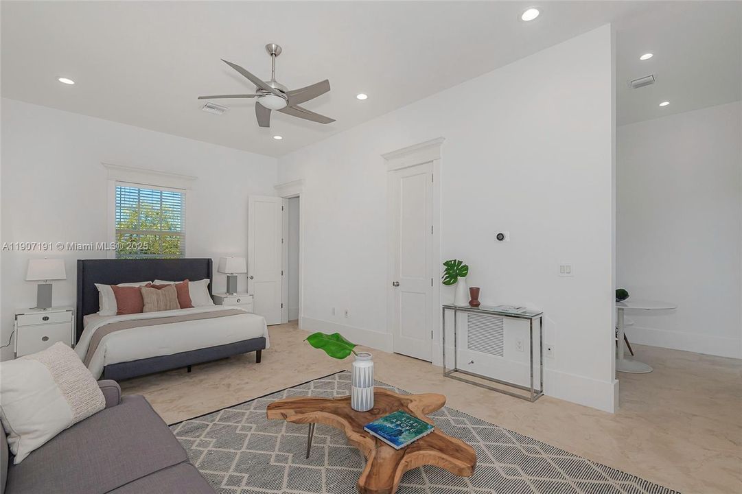 На продажу: $5,595,000 (7 спален, 8 ванн, 5797 Квадратных фут)