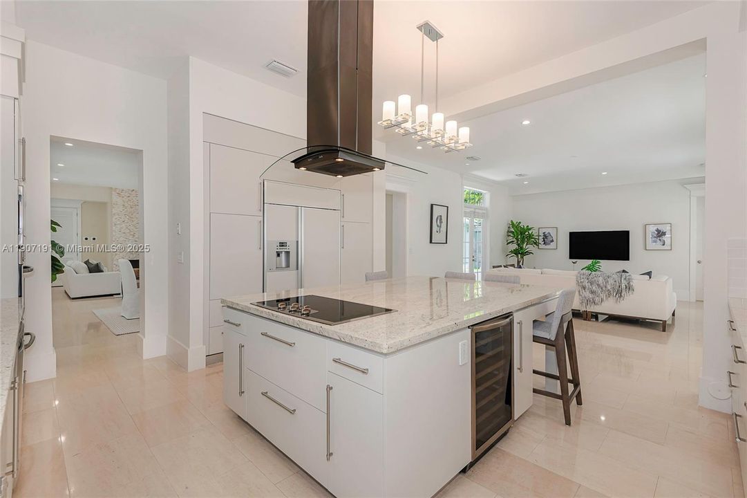 На продажу: $5,595,000 (7 спален, 8 ванн, 5797 Квадратных фут)