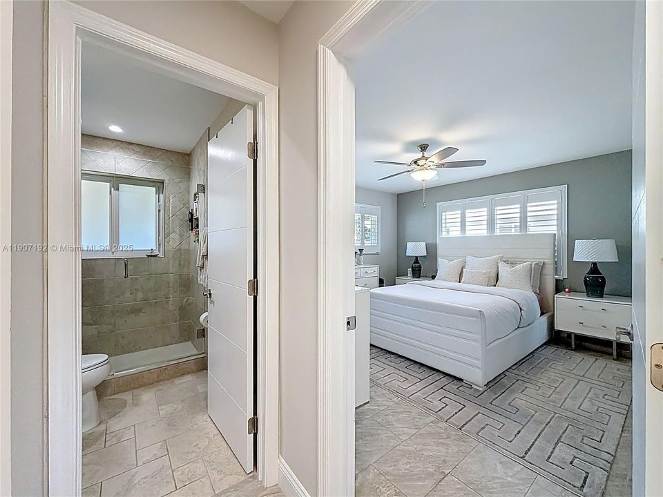 Active With Contract: $699,999 (2 beds, 2 baths, 1303 Square Feet)