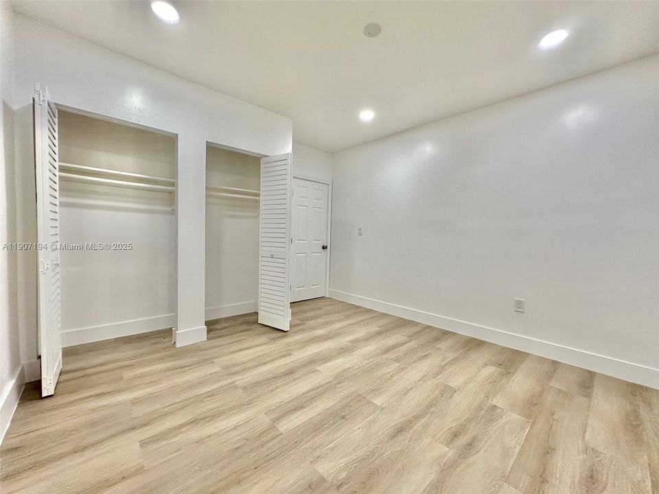 Recently Rented: $1,700 (1 beds, 1 baths, 650 Square Feet)