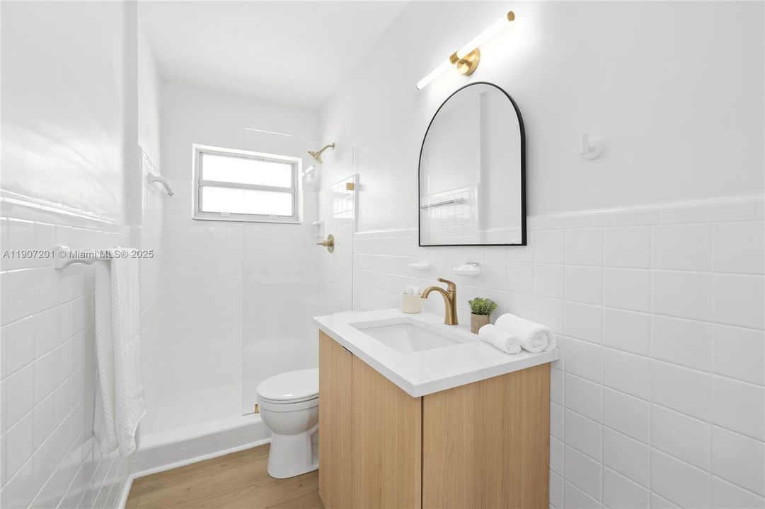 На продажу: $2,950,000 (0 спален, 0 ванн, 5144 Квадратных фут)