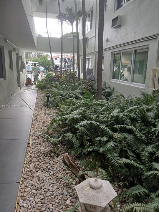 На продажу: $310,000 (2 спален, 2 ванн, 850 Квадратных фут)