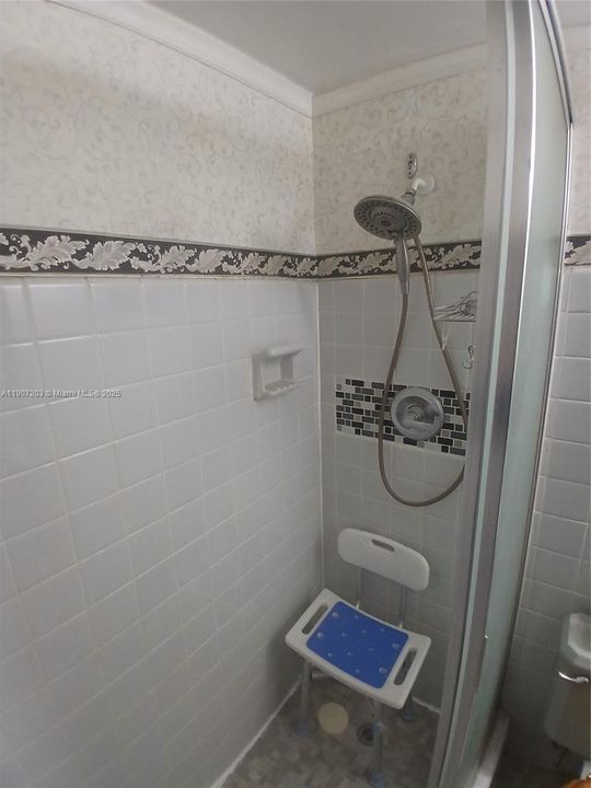 На продажу: $310,000 (2 спален, 2 ванн, 850 Квадратных фут)