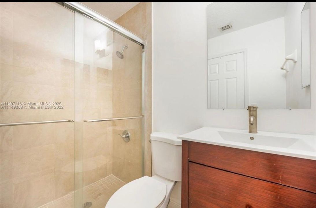 Recently Rented: $2,600 (2 beds, 2 baths, 1170 Square Feet)