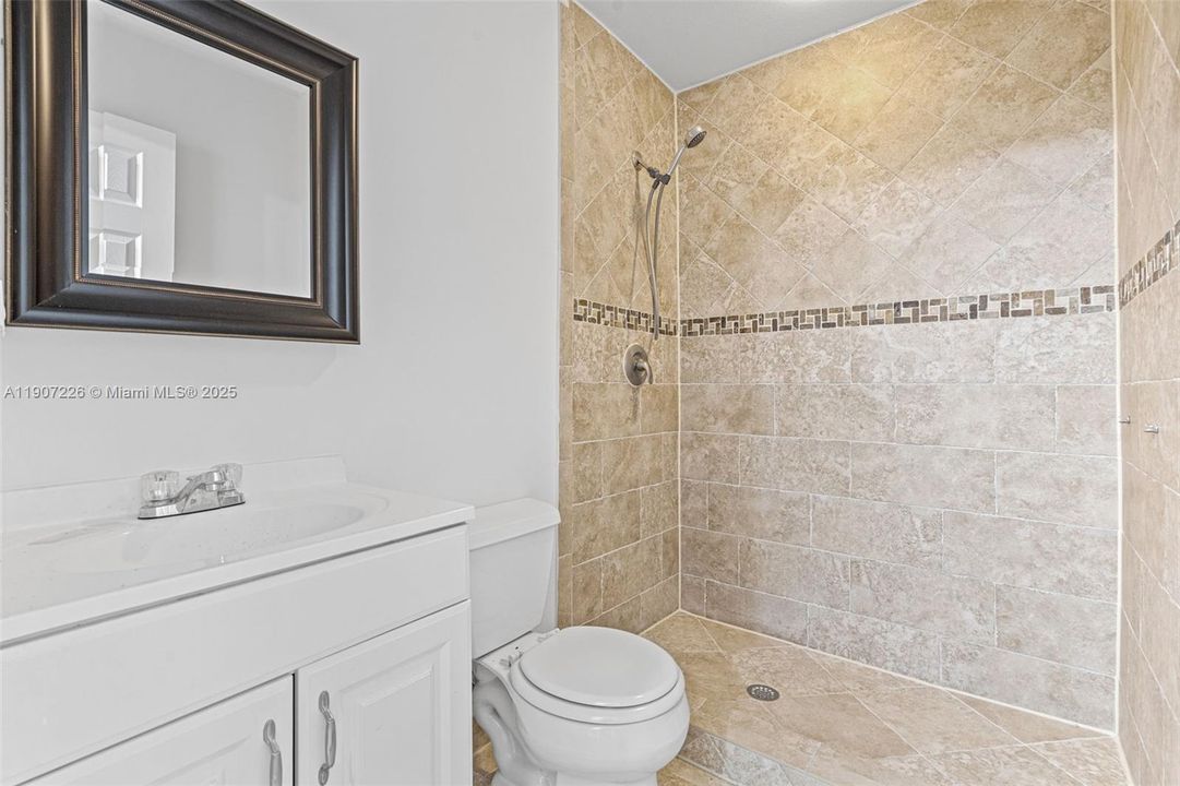 For Sale: $357,000 (2 beds, 2 baths, 1207 Square Feet)
