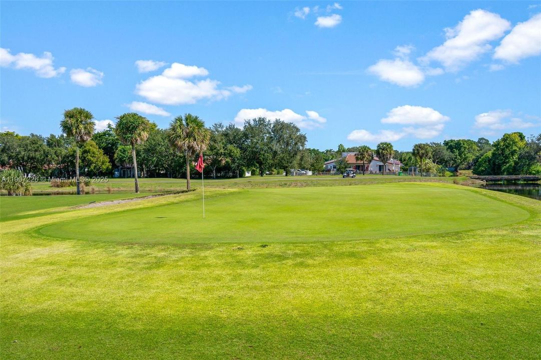 For Sale: $357,000 (2 beds, 2 baths, 1207 Square Feet)