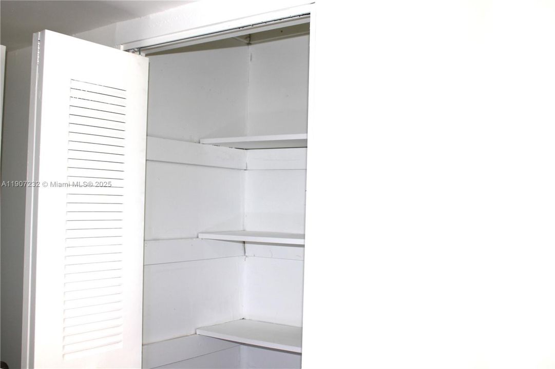 For Rent: $1,600 (1 beds, 1 baths, 791 Square Feet)