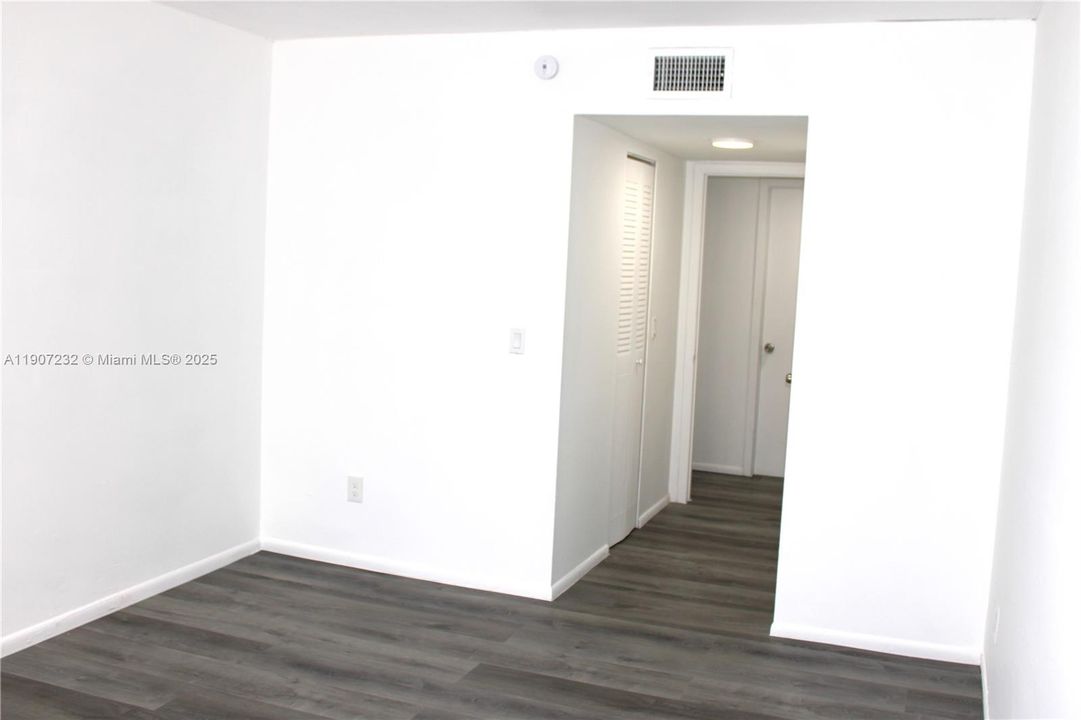 For Rent: $1,600 (1 beds, 1 baths, 791 Square Feet)