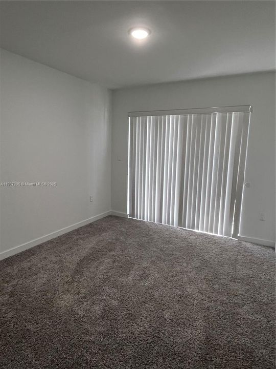 En Renta: $2,550 (4 camas, 3 baños, 1398 Pies cuadrados)