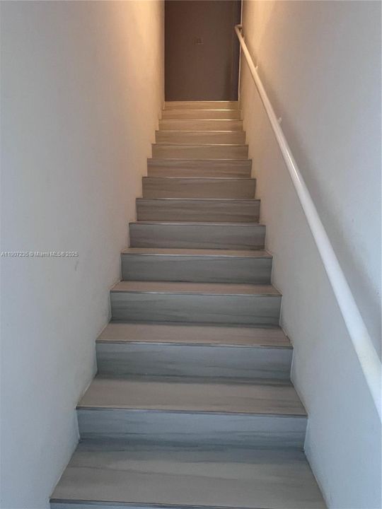 En Renta: $2,550 (4 camas, 3 baños, 1398 Pies cuadrados)