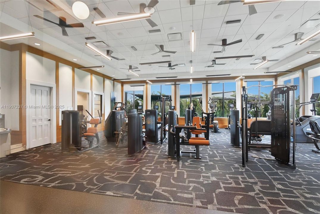 For Rent: $12,200 (5 beds, 7 baths, 4605 Square Feet)