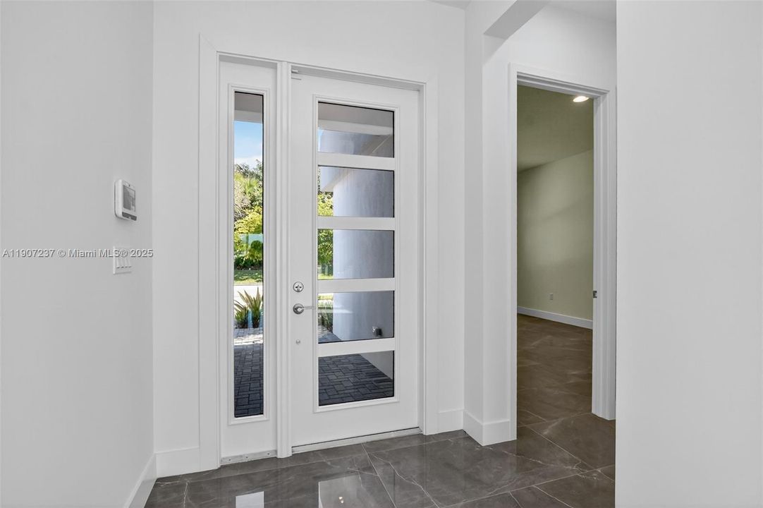 For Rent: $12,200 (5 beds, 7 baths, 4605 Square Feet)