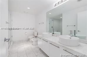 For Rent: $5,000 (2 beds, 2 baths, 1323 Square Feet)