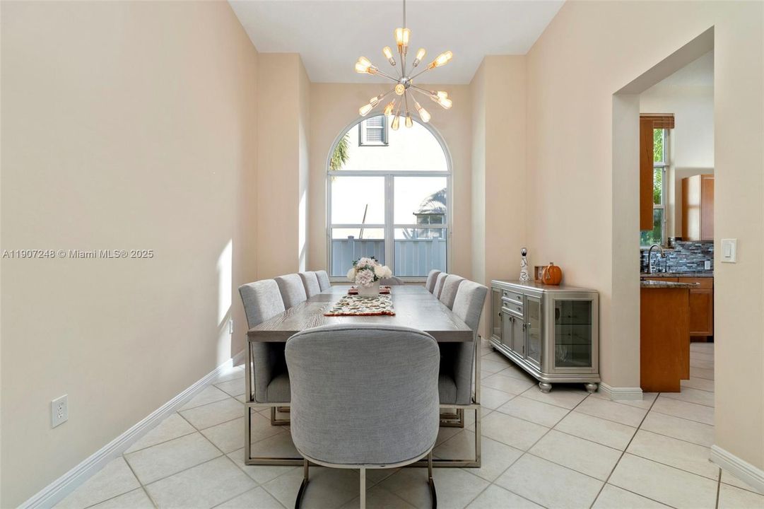 For Sale: $890,000 (4 beds, 2 baths, 2469 Square Feet)