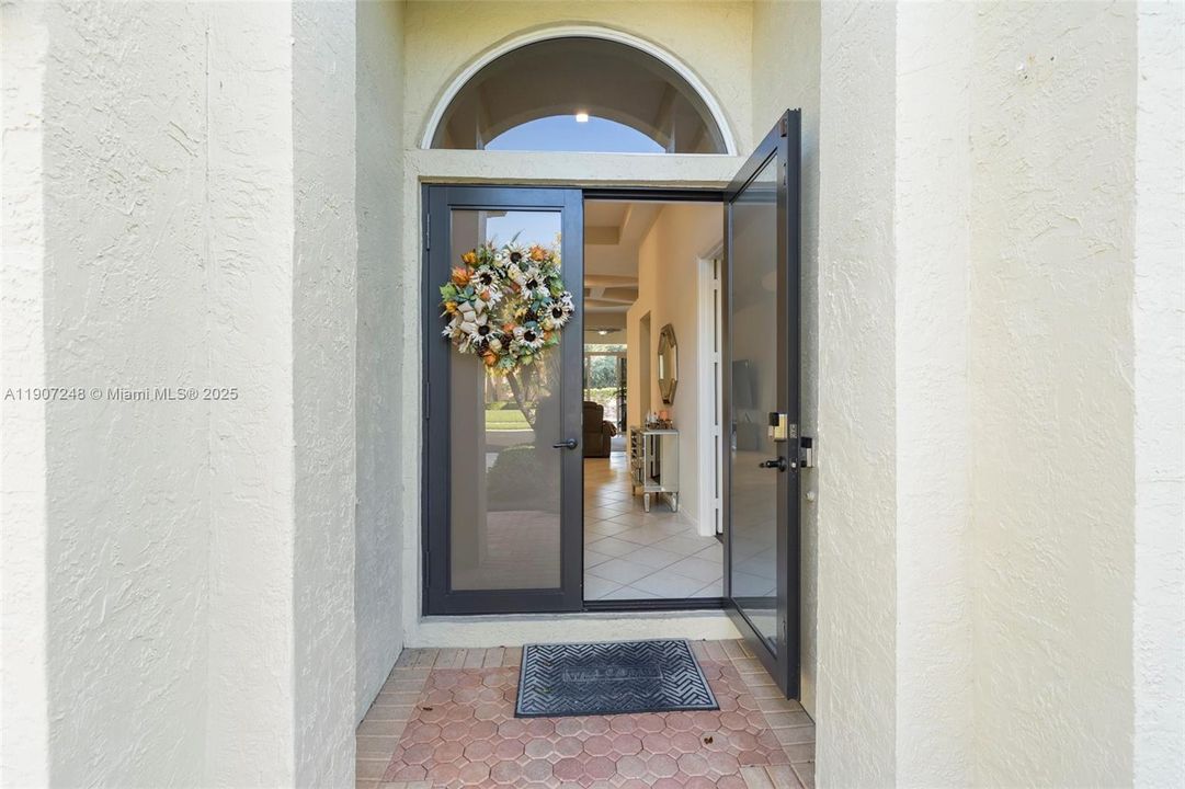 For Sale: $890,000 (4 beds, 2 baths, 2469 Square Feet)