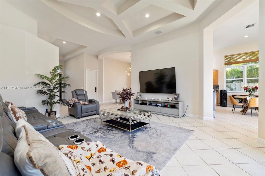 For Sale: $890,000 (4 beds, 2 baths, 2469 Square Feet)