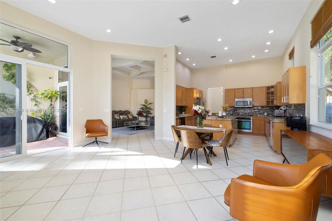 For Sale: $890,000 (4 beds, 2 baths, 2469 Square Feet)