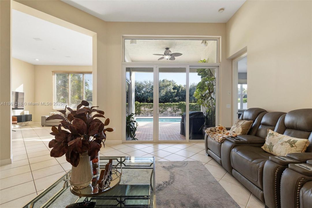 For Sale: $890,000 (4 beds, 2 baths, 2469 Square Feet)