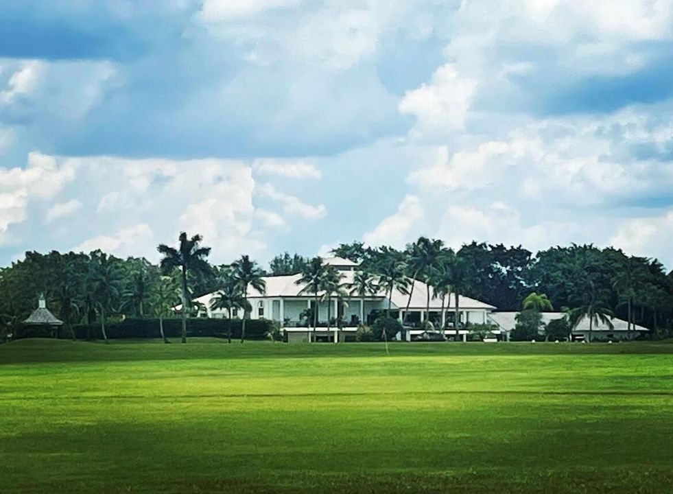 Stallion Restaurant Clubhouse