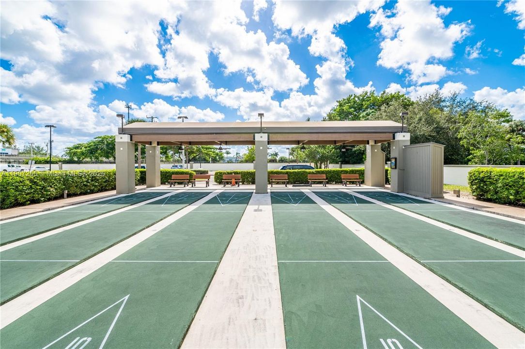 For Sale: $155,000 (2 beds, 2 baths, 1156 Square Feet)