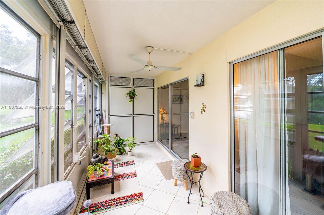 For Sale: $155,000 (2 beds, 2 baths, 1156 Square Feet)