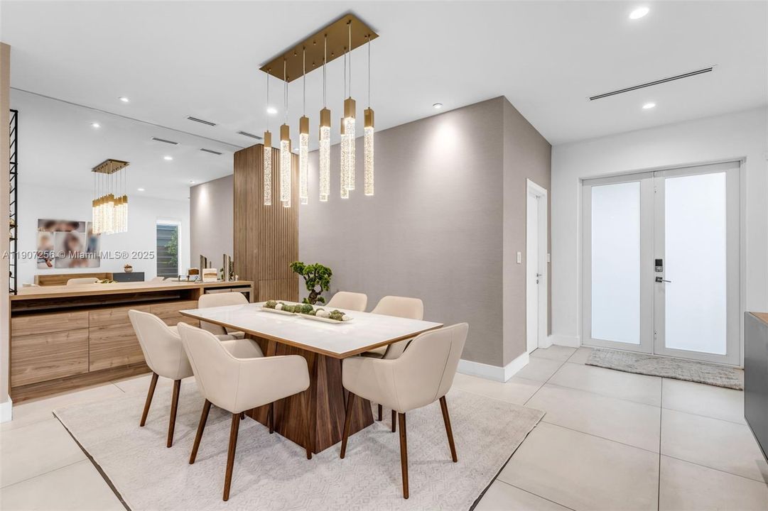 For Rent: $6,800 (3 beds, 3 baths, 2264 Square Feet)