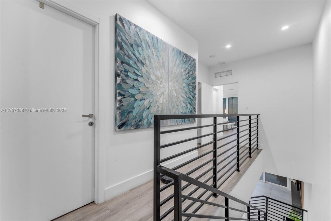 For Rent: $6,800 (3 beds, 3 baths, 2264 Square Feet)