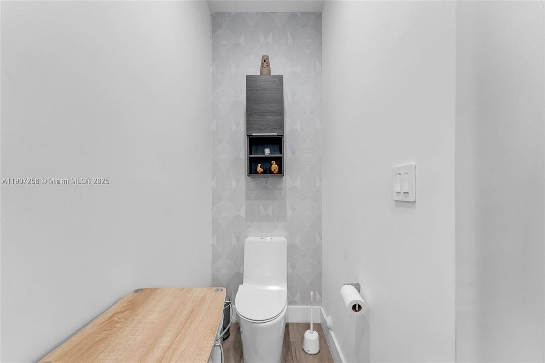 For Rent: $6,800 (3 beds, 3 baths, 2264 Square Feet)