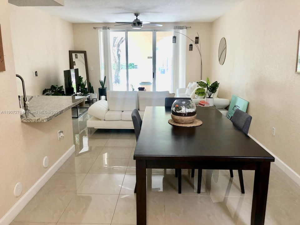 En Renta: $2,100 (1 camas, 1 baños, 850 Pies cuadrados)