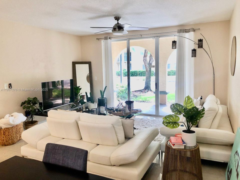 En Renta: $2,100 (1 camas, 1 baños, 850 Pies cuadrados)