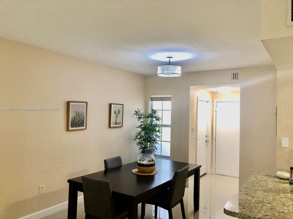 En Renta: $2,100 (1 camas, 1 baños, 850 Pies cuadrados)