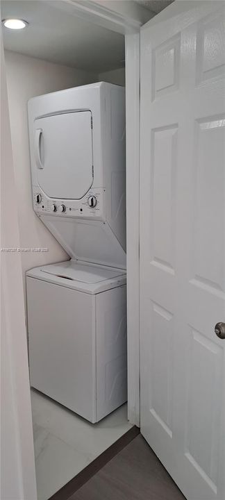 Recently Rented: $2,150 (3 beds, 1 baths, 847 Square Feet)