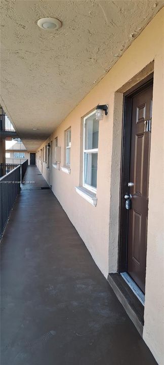 Recently Rented: $2,150 (3 beds, 1 baths, 847 Square Feet)