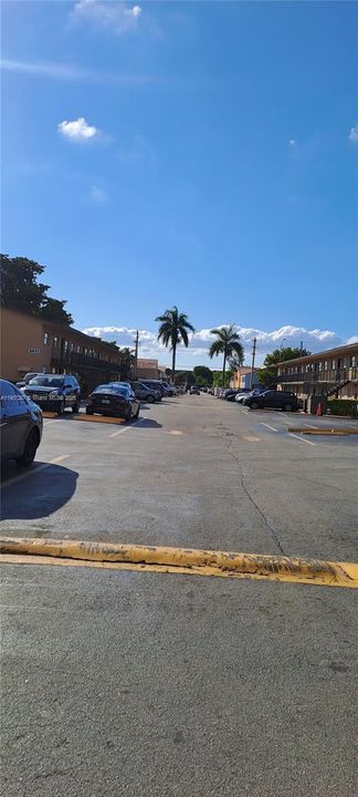 Recently Rented: $2,150 (3 beds, 1 baths, 847 Square Feet)