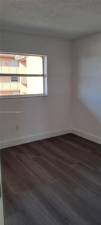 Recently Rented: $2,150 (3 beds, 1 baths, 847 Square Feet)