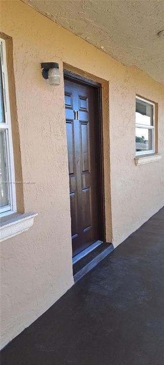 Recently Rented: $2,150 (3 beds, 1 baths, 847 Square Feet)