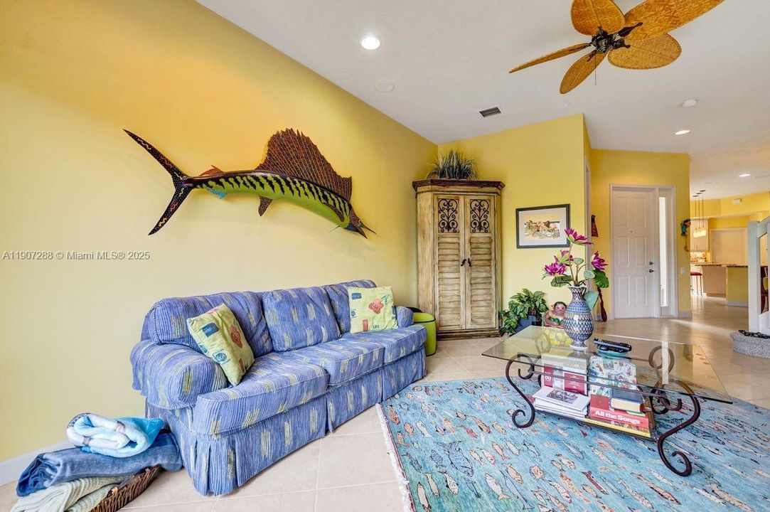 En Venta: $1,275,000 (3 camas, 2 baños, 2126 Pies cuadrados)