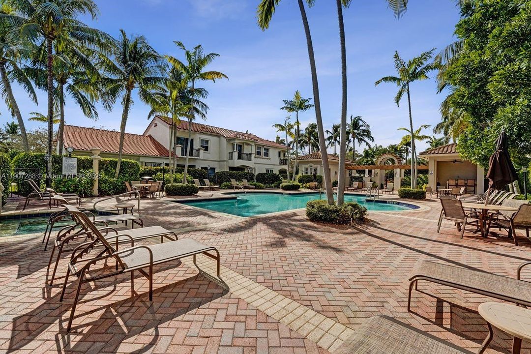 En Venta: $1,275,000 (3 camas, 2 baños, 2126 Pies cuadrados)