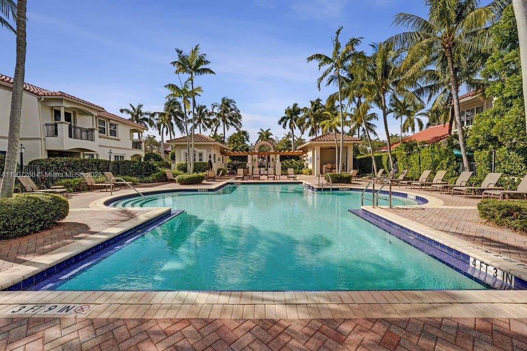 En Venta: $1,275,000 (3 camas, 2 baños, 2126 Pies cuadrados)