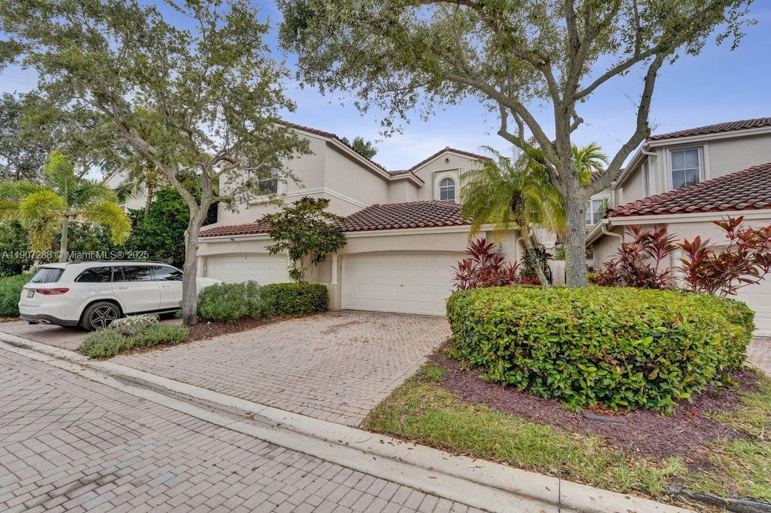 En Venta: $1,275,000 (3 camas, 2 baños, 2126 Pies cuadrados)