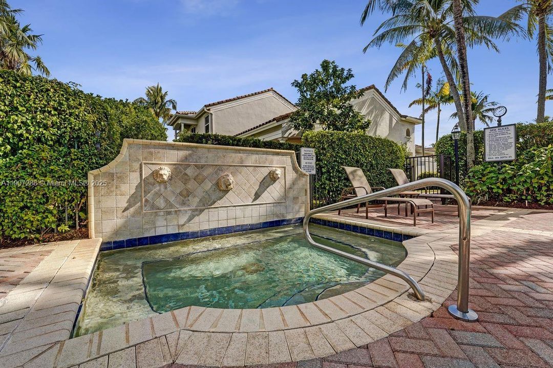 En Venta: $1,275,000 (3 camas, 2 baños, 2126 Pies cuadrados)