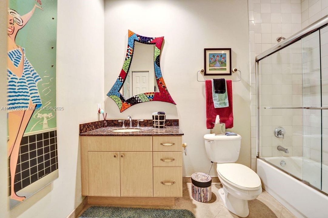 En Venta: $1,275,000 (3 camas, 2 baños, 2126 Pies cuadrados)