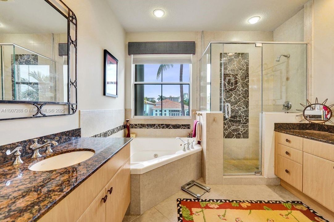 En Venta: $1,275,000 (3 camas, 2 baños, 2126 Pies cuadrados)