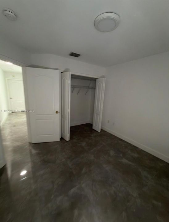For Rent: $3,700 (3 beds, 2 baths, 1658 Square Feet)