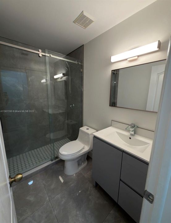 For Rent: $3,700 (3 beds, 2 baths, 1658 Square Feet)