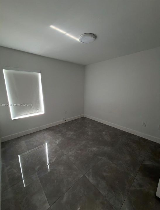 For Rent: $3,700 (3 beds, 2 baths, 1658 Square Feet)