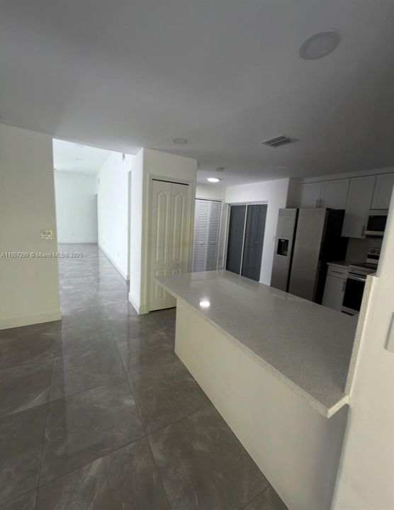 For Rent: $3,700 (3 beds, 2 baths, 1658 Square Feet)